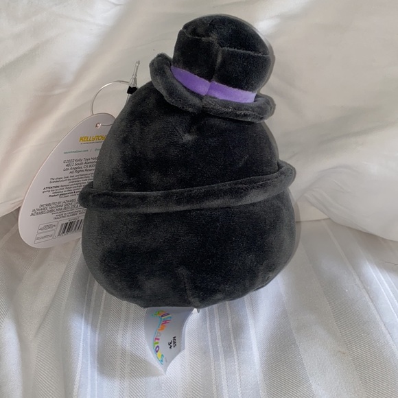 Squishmallows Aldron the plague doctor - Picture 2 of 5